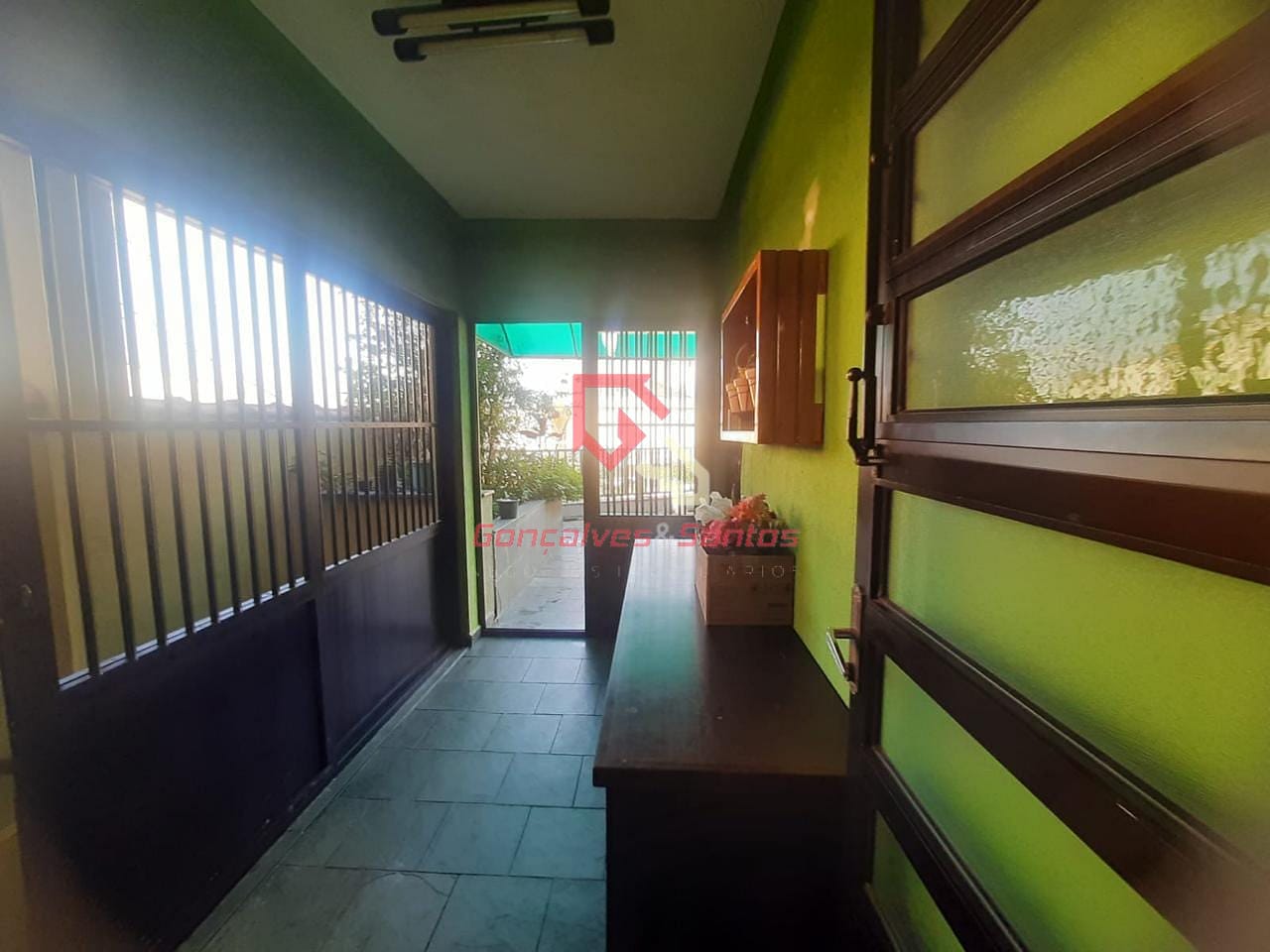 Casa à venda e aluguel com 2 quartos, 10m² - Foto 3