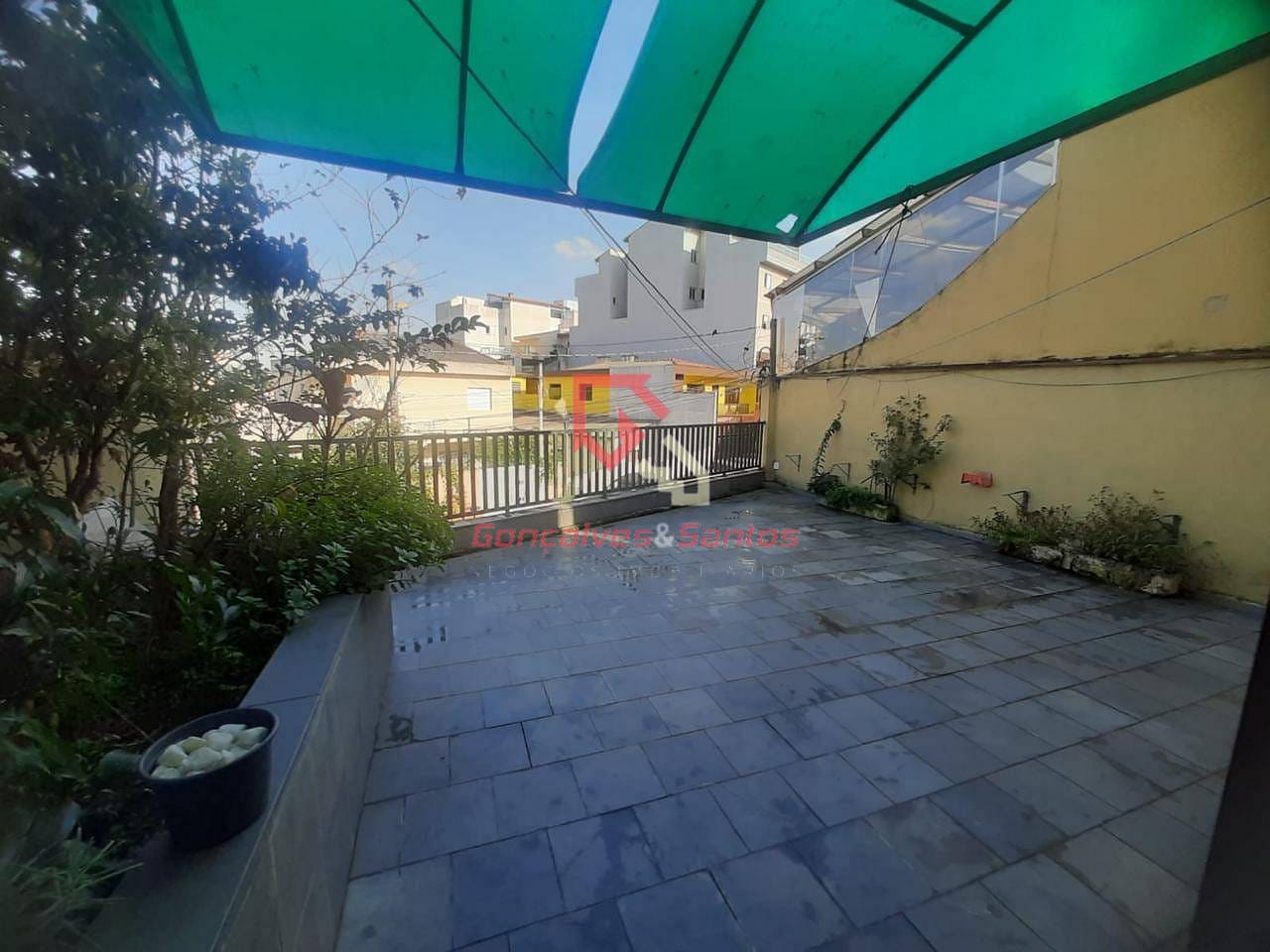 Casa à venda e aluguel com 2 quartos, 10m² - Foto 2