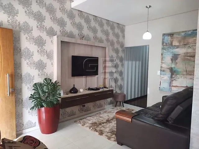 Casa com 125m² 3 quartos e 2 banheiros, à venda, no bairro Antares em Londrina