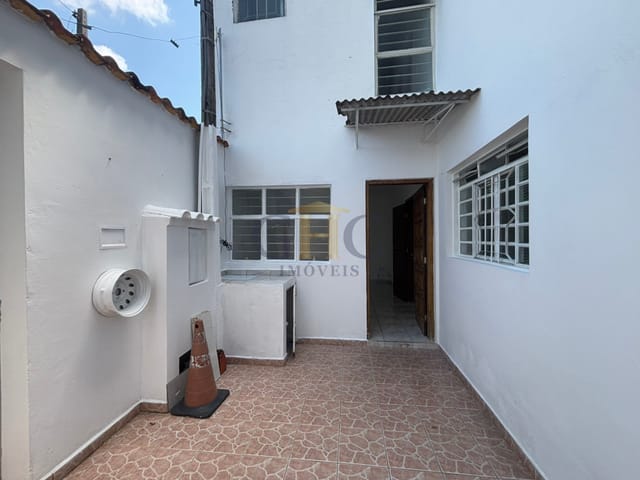 Casa com 75m² 2 quartos e 3 banheiros, para alugar, no bairro JARDIM VERA LUCIA em SALTO DE PIRAPORA
