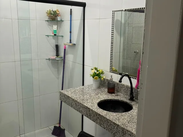 Casa 3 quartos e 2 banheiros, à venda, no bairro Dezoito do Forte em Aracaju