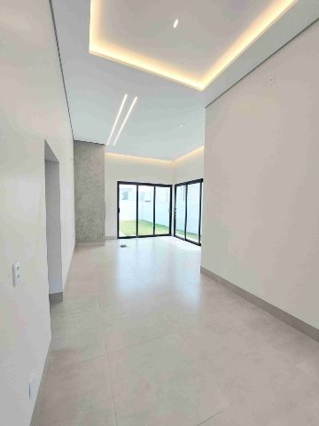 Casa com 250m² 2 quartos e 1 banheiro, à venda, no bairro Jardim América 2 em Nova Mutum