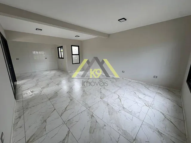 Casa com 240m² 3 quartos e 2 banheiros, à venda, no bairro Roça Grande em Colombo