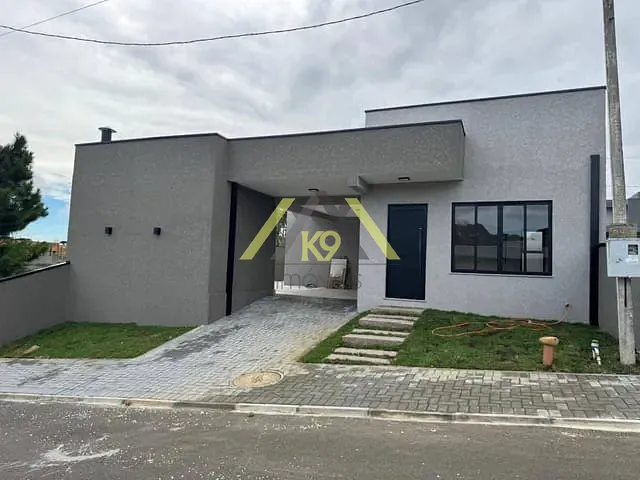 Casa com 240m² 3 quartos e 2 banheiros, à venda, no bairro Roça Grande em Colombo