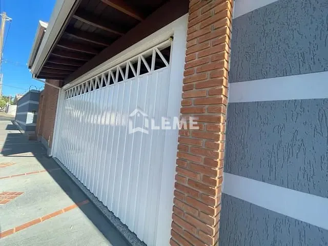 Casa com 389m² 4 quartos e 5 banheiros, à venda, no bairro Cecap I em Mococa