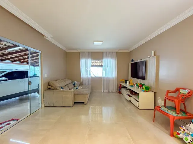 Casa 3 quartos e 3 banheiros, à venda, no bairro Setor Habitacional Vicente Pires em Brasília