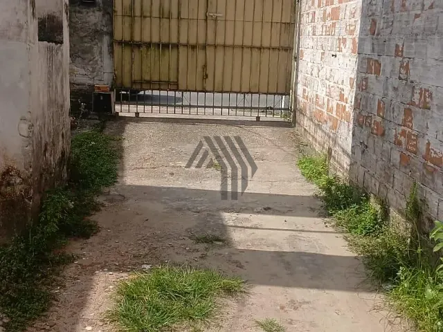 Casa 2 quartos e 1 banheiro, para alugar, no bairro Tenoné em Belém