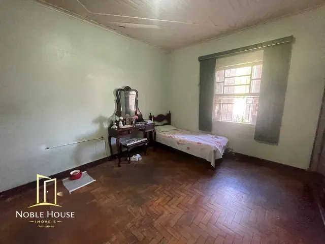 Casa com 300m² 2 quartos e 2 banheiros, à venda, no bairro Centro em Vinhedo