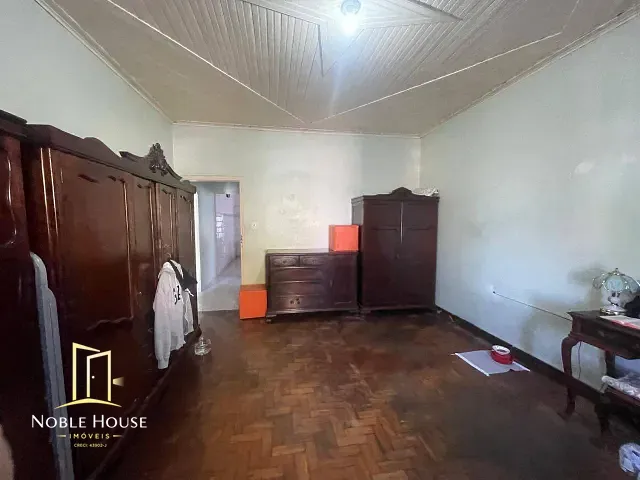 Casa com 300m² 2 quartos e 2 banheiros, à venda, no bairro Centro em Vinhedo