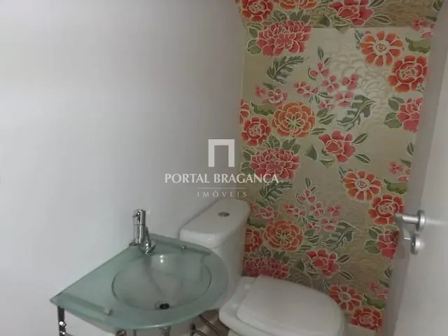 Casa com 312m² 3 quartos e 5 banheiros, à venda, no bairro Condomínio Residencial Euroville em Bragança Paulista