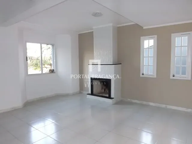 Casa com 312m² 3 quartos e 5 banheiros, à venda, no bairro Condomínio Residencial Euroville em Bragança Paulista