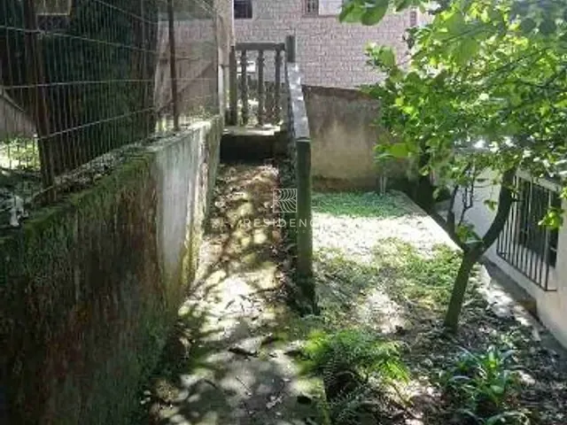 Casa 3 quartos e 2 banheiros, à venda, no bairro Ano Bom em Barra Mansa