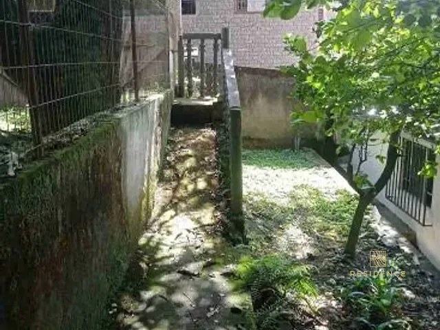 Casa 3 quartos e 2 banheiros, à venda, no bairro Ano Bom em Barra Mansa