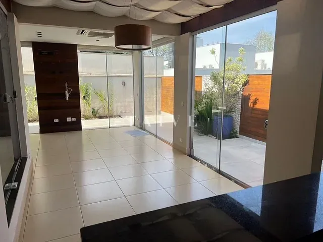 Casa com 316m² 4 quartos e 6 banheiros, à venda, no bairro Esperança em Londrina