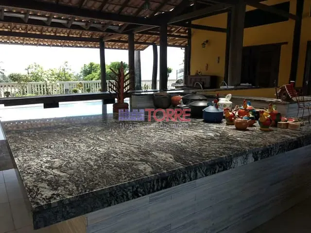 Casa com 2100m² 4 quartos e 6 banheiros, à venda, no bairro Nossa Senhora da Vitória em Ilhéus
