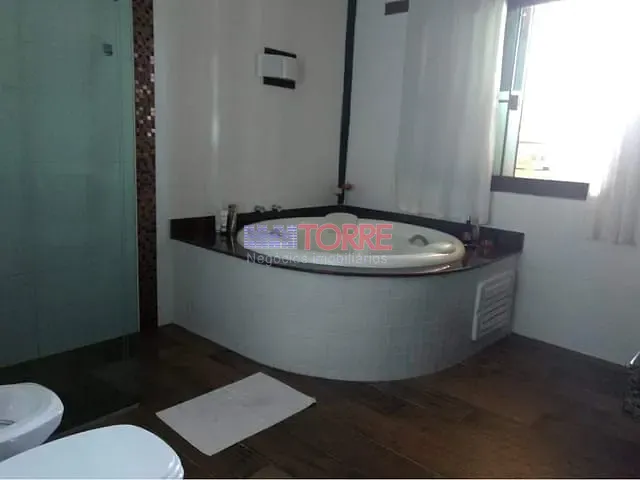 Casa com 2100m² 4 quartos e 6 banheiros, à venda, no bairro Nossa Senhora da Vitória em Ilhéus