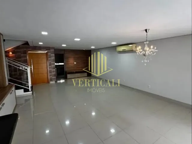 Casa 3 quartos e 5 banheiros, à venda, no bairro Jardim Imperial em Cuiabá