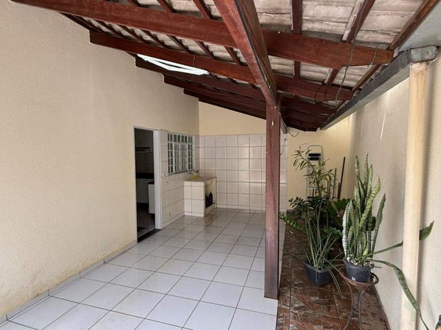 Casa com 266m² 3 quartos e 2 banheiros, à venda, no bairro Jardim Nova Era em Aparecida de Goiânia