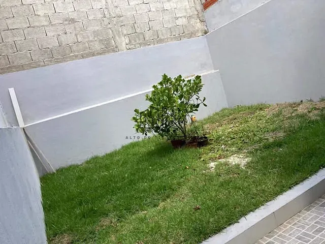 Sobrado 3 quartos e 2 banheiros, à venda, no bairro Loteamento Alvorada em Mogi das Cruzes