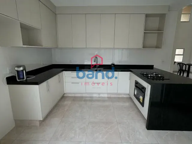 Casa com 250m² 3 quartos e 3 banheiros, à venda, no bairro Portal Ville Flamboyant em Porto Feliz