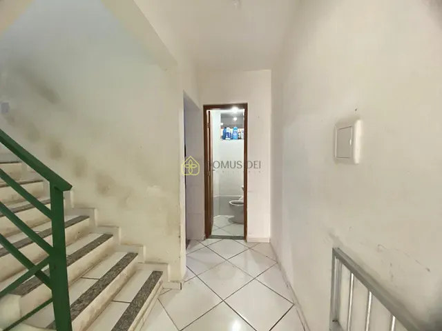 Casa com 100m² 2 quartos e 2 banheiros, à venda, no bairro Colônia Santo Antônio em Barra Mansa