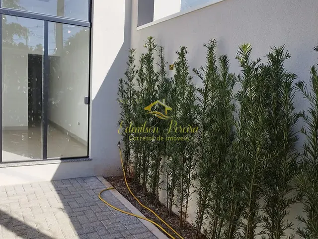 Casa com 125m² 3 quartos e 2 banheiros, à venda, no bairro Jardim Graziela em Londrina