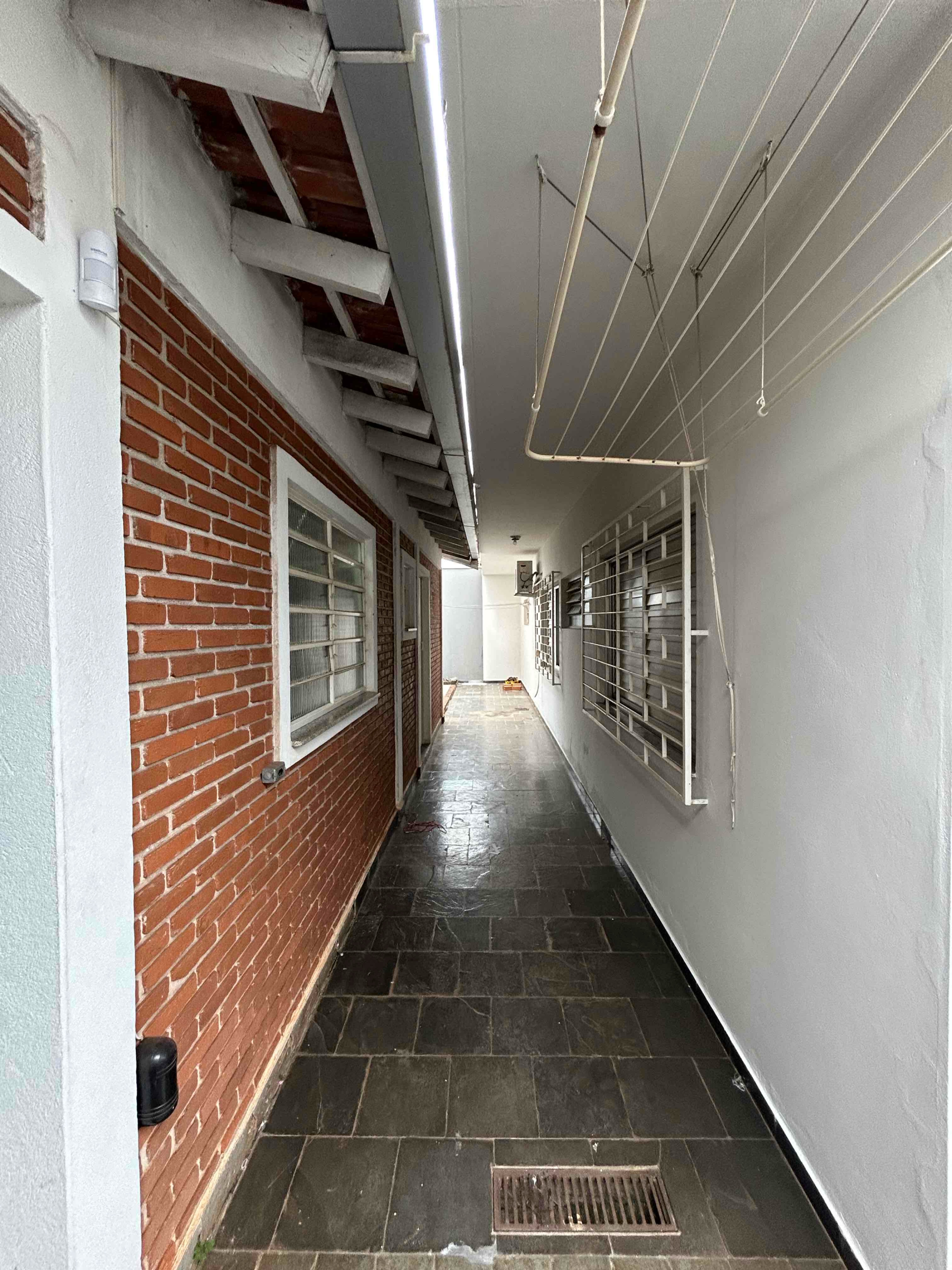 Casa, 1 quarto, 242 m² - Foto 35