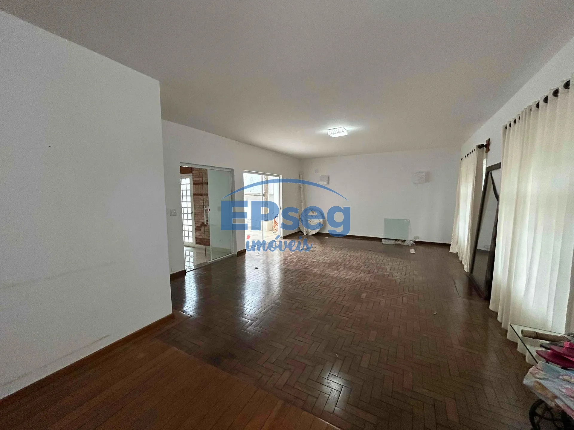 Casa, 1 quarto, 242 m² - Foto 6