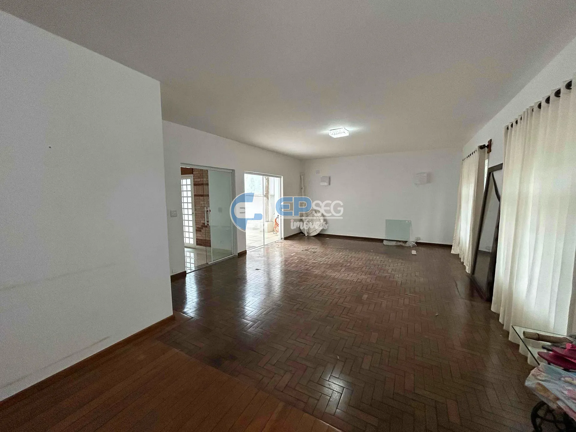 Casa, 1 quarto, 242 m² - Foto 6