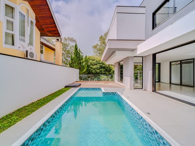 Casa com 368m² 3 quartos e 3 banheiros, à venda, no bairro Urbanova em São José dos Campos