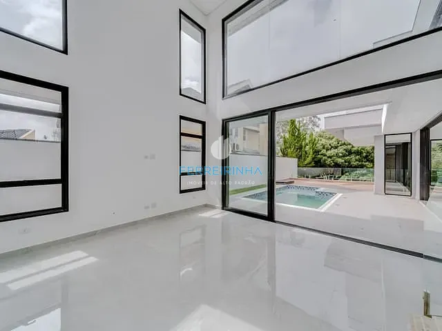 Casa com 368m² 3 quartos e 3 banheiros, à venda, no bairro Urbanova em São José dos Campos