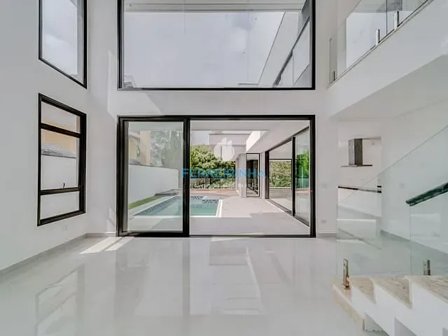 Casa com 368m² 3 quartos e 3 banheiros, à venda, no bairro Urbanova em São José dos Campos