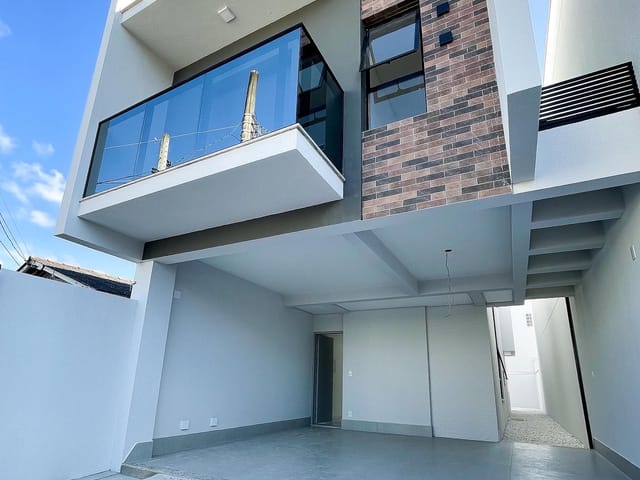 Casa com 155m², à venda, no bairro Centro em Itajai