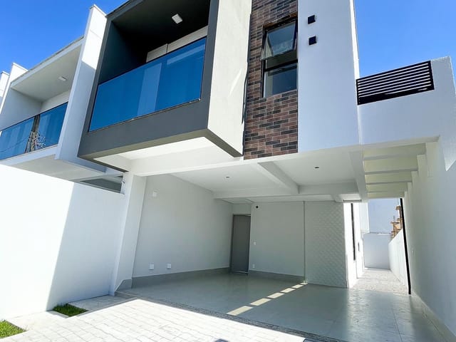 Casa com 155m², à venda, no bairro Centro em Itajai