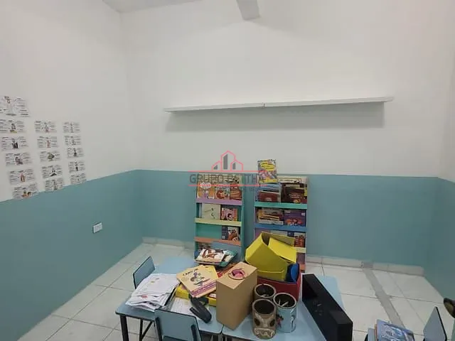 Casa com 300m², para alugar, no bairro Vila São Jorge em Barueri