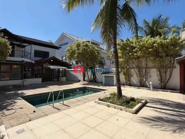 Casa 3 quartos e 4 banheiros, à venda, no bairro Barra da Tijuca em Rio de Janeiro