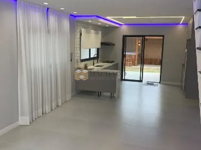 Casa 3 quartos e 3 banheiros, à venda, no bairro Chácara Jaguari (Fazendinha) em Santana de Parnaíba