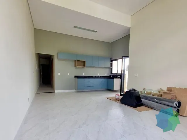 Casa com 175m², à venda, no bairro Condomínio Village Moutonnée em Salto