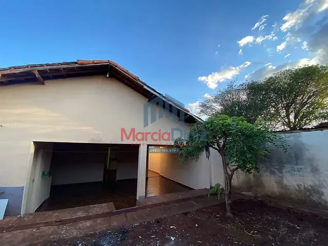 Casa com 300m² 3 quartos e 2 banheiros, à venda, no bairro Jardim Independência em Ituverava