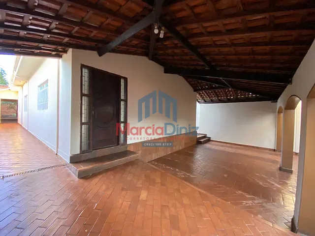 Casa com 300m² 3 quartos e 2 banheiros, à venda, no bairro Jardim Independência em Ituverava