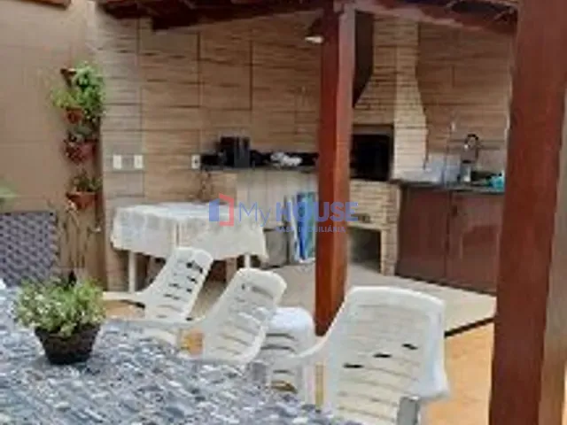 Casa com 250m² 2 quartos e 2 banheiros, para alugar, no bairro Ilhéus II em Ilhéus