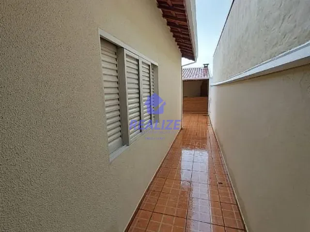 Casa com 250m² 3 quartos e 3 banheiros, à venda, no bairro Jardim Itamarati em Botucatu