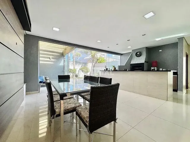 Casa com 10m² 3 quartos e 2 banheiros, à venda, no bairro Recanto do Salto em Londrina