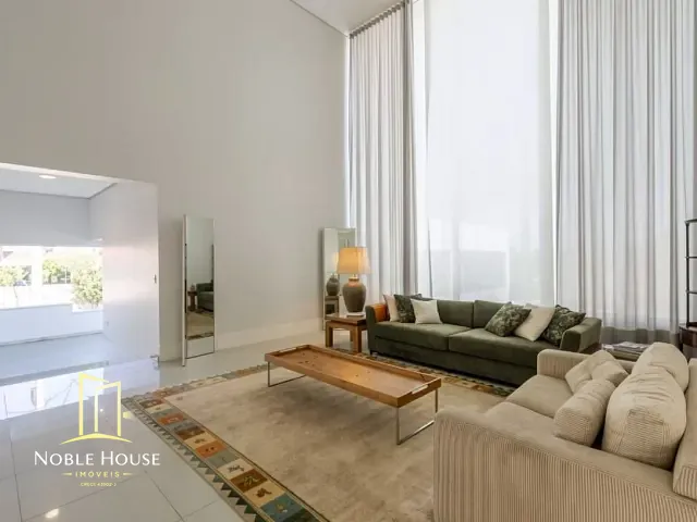 Casa com 3000m² 5 quartos e 8 banheiros, à venda, no bairro Marambaia em Vinhedo