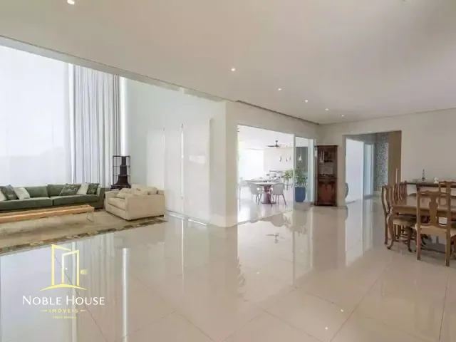Casa com 3000m² 5 quartos e 8 banheiros, à venda, no bairro Marambaia em Vinhedo