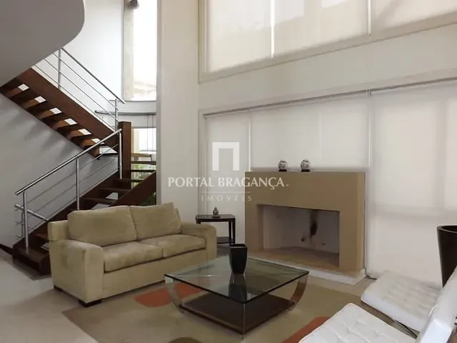 Casa com 345m² 4 quartos e 7 banheiros, à venda, no bairro Condomínio Residencial Euroville em Bragança Paulista
