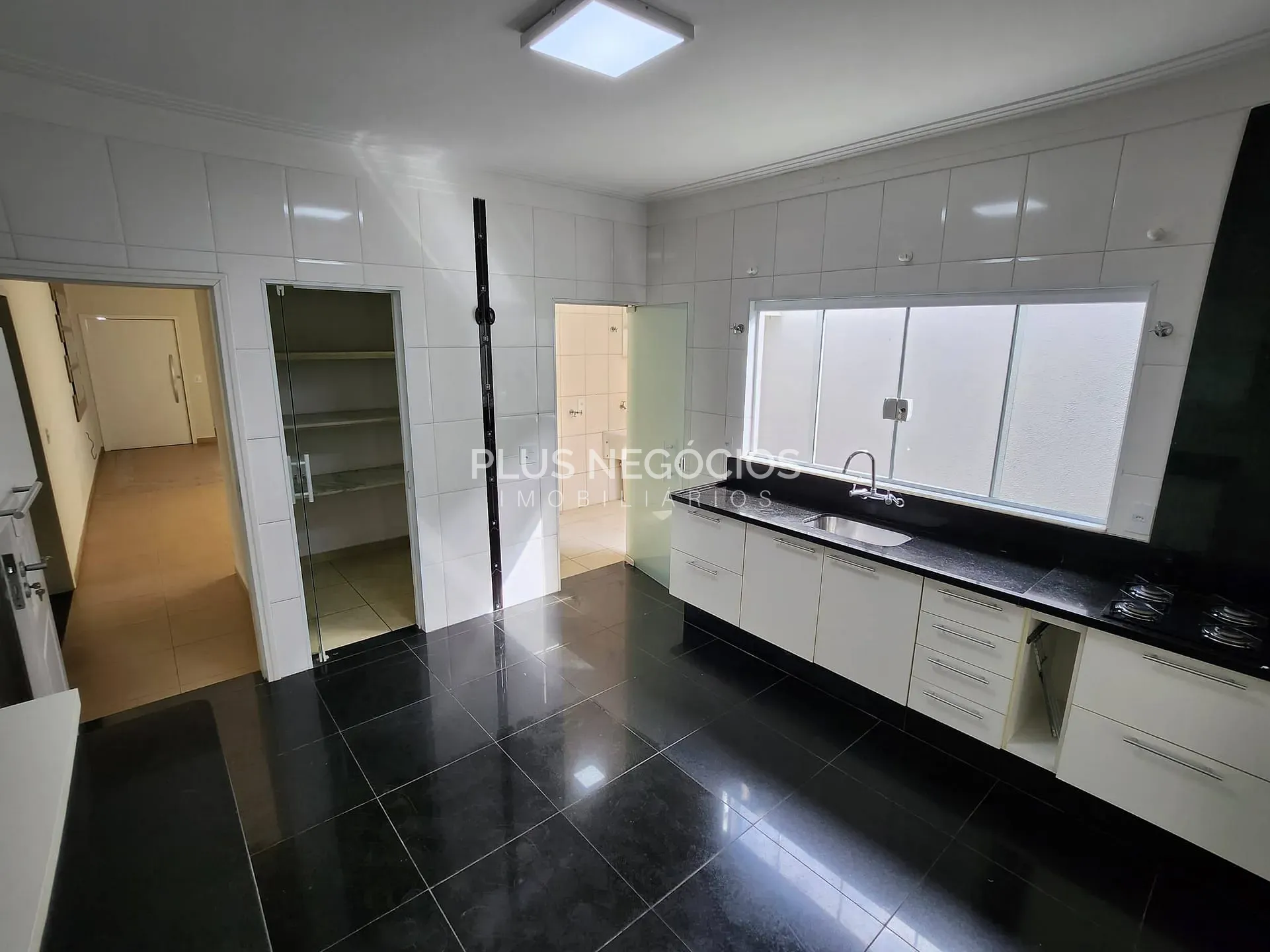 Casa, 3 quartos, 220 m² - Foto 13
