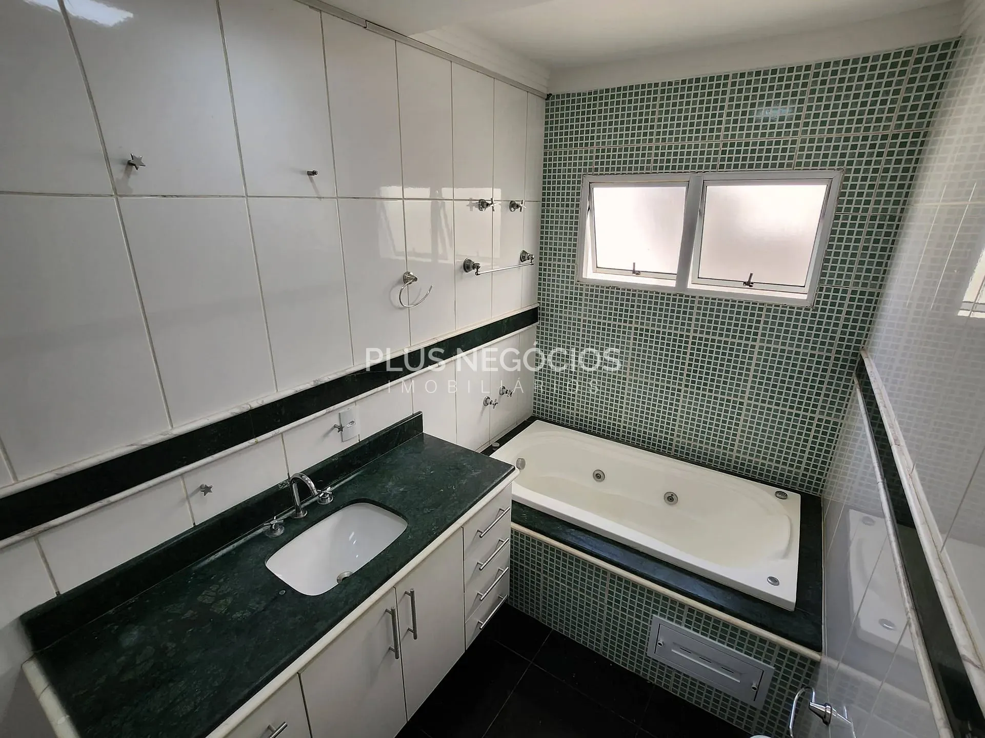 Casa, 3 quartos, 220 m² - Foto 25