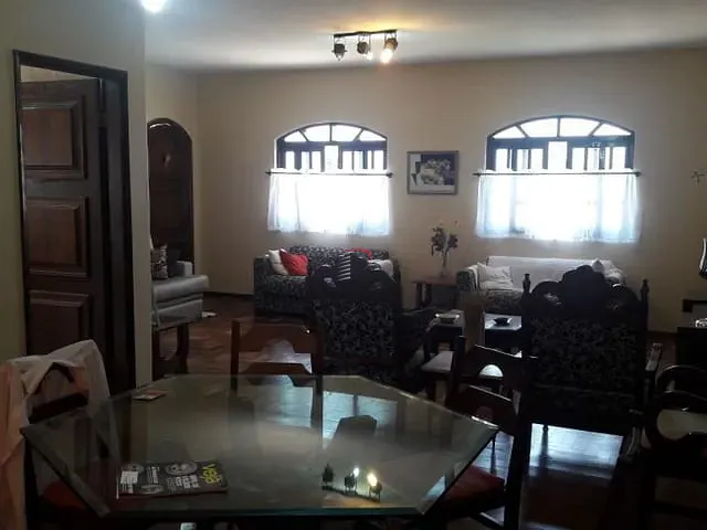 Casa com 341m² 3 quartos e 3 banheiros, à venda, no bairro Caravelle em Londrina
