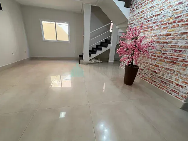 Casa 3 quartos e 2 banheiros, à venda, no bairro Alto da Boa Vista em Catalão